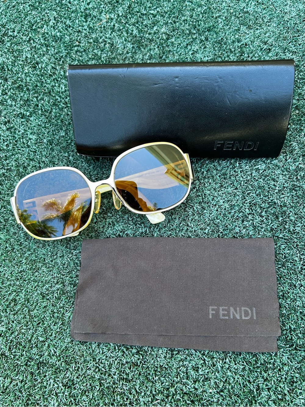 Fendi Vintage Sunglasses Brown Cream Tortoise Shell Gold Frame - Picture 15 of 16